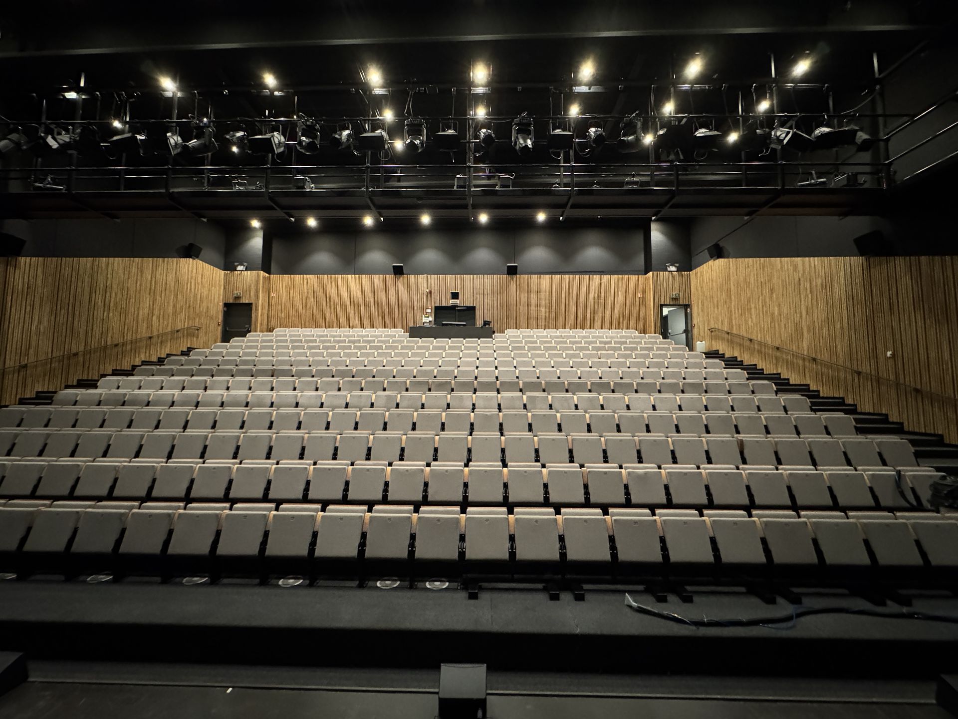 CC De Warrandepoort: 370 stoelen, één missie